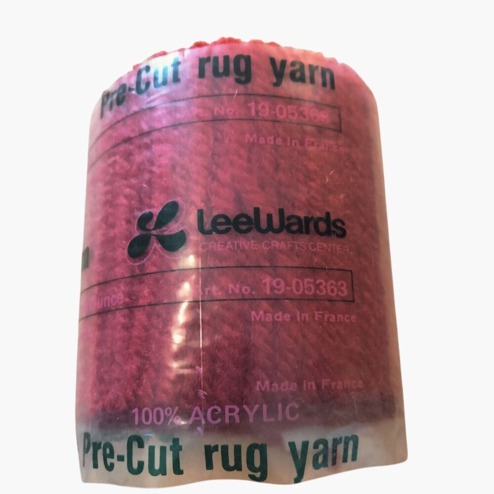 Leewards Pre Cut Rug Yarn 320 Pieces 100% Acrylic Red Made In France
